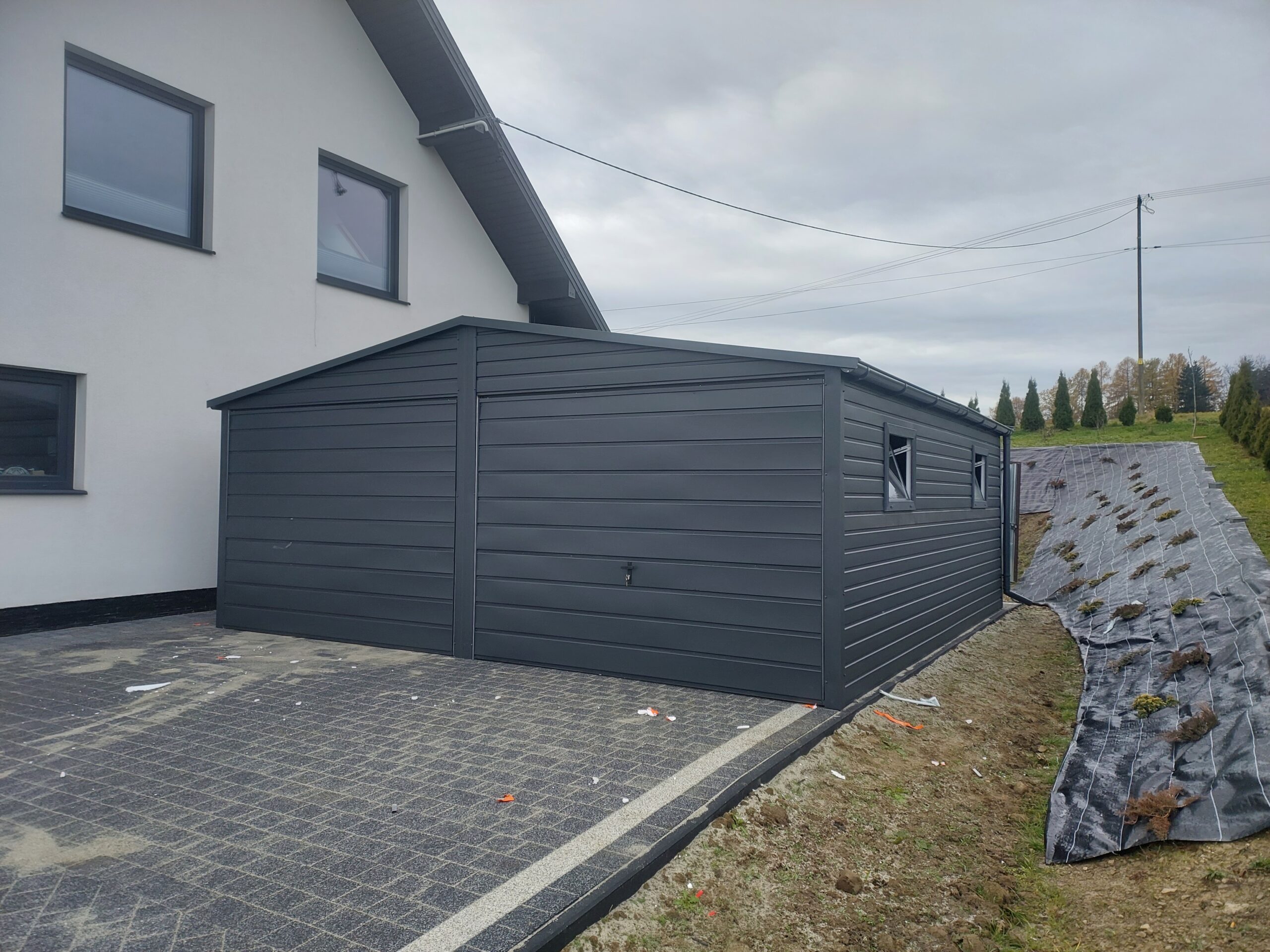 Plechová garáž 6 × 6 m