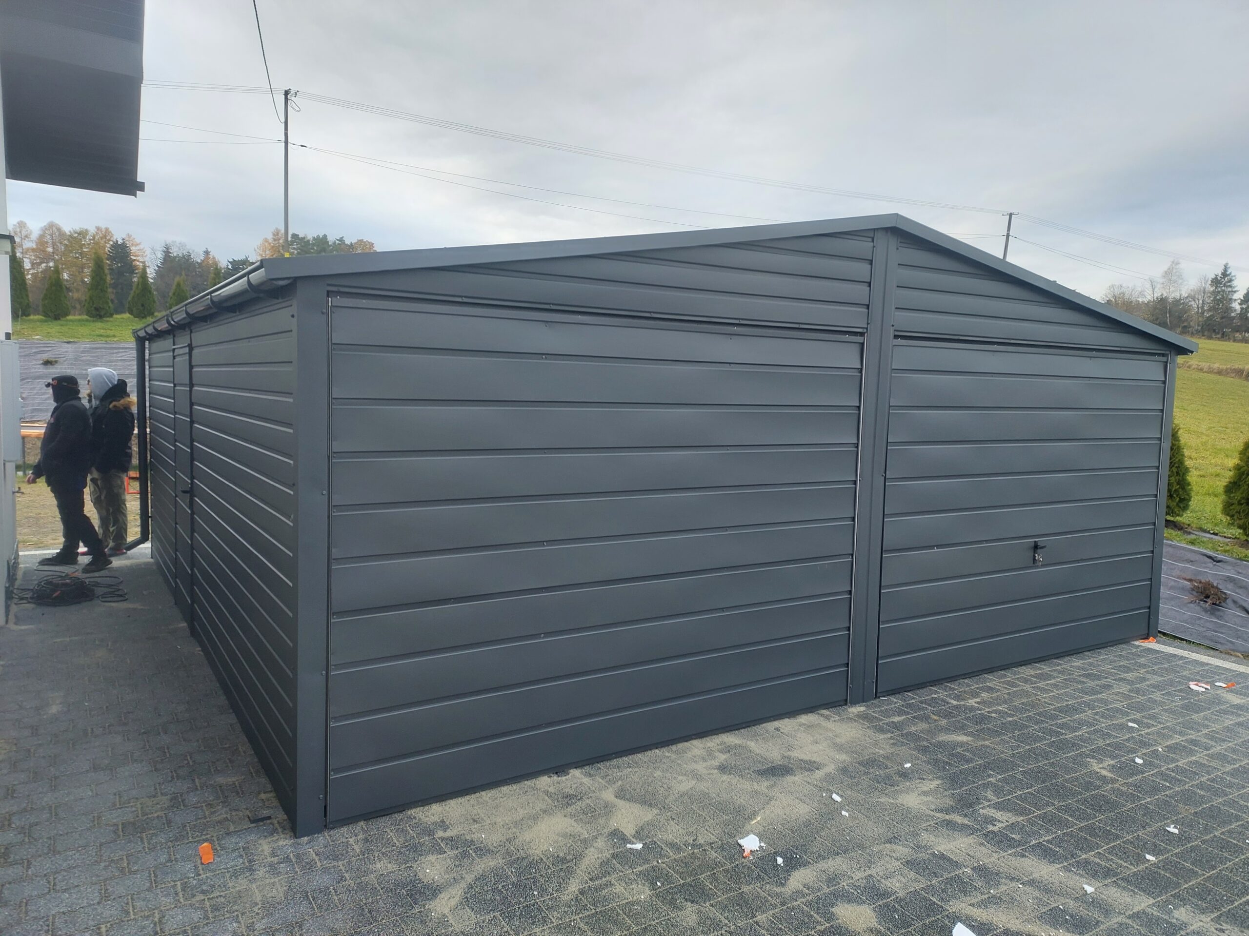 Plechová garáž 6 × 6 m