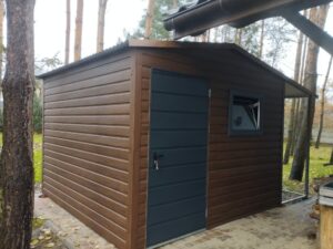 Záhradný domček na náradie 3 × 3 m + prístrešok 1,5 × 3 m