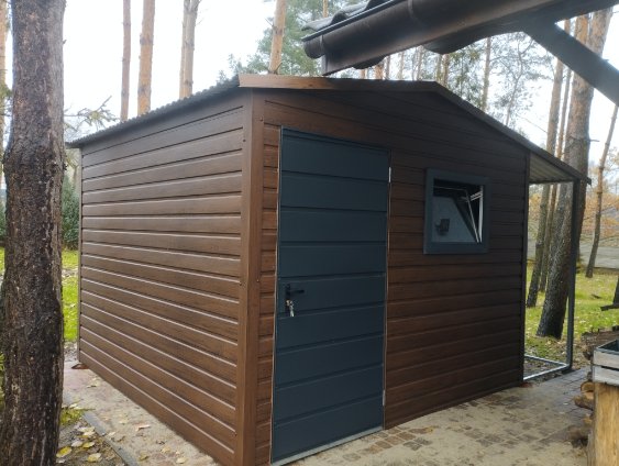 Záhradný domček na náradie 3 × 3 m + prístrešok 1,5 × 3 m